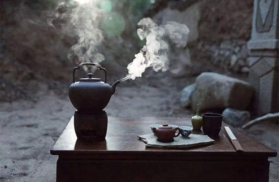 圍爐煮茶|適合煮著喝的茶有哪些？[精制鋼圍爐|炭火爐|圍爐茶桌]