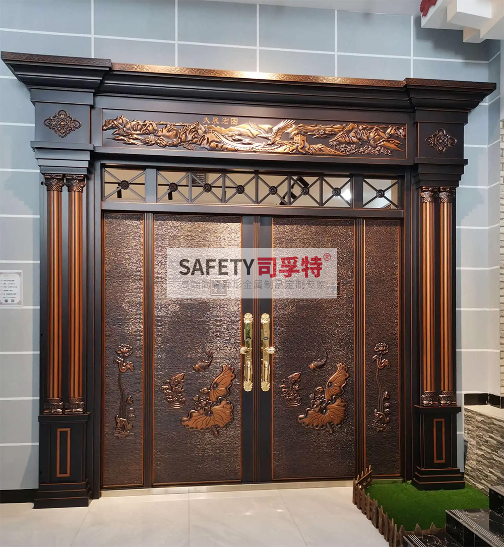 別墅大門用什么材質(zhì)好？[別墅銅門，鋁藝別墅大門](圖2)