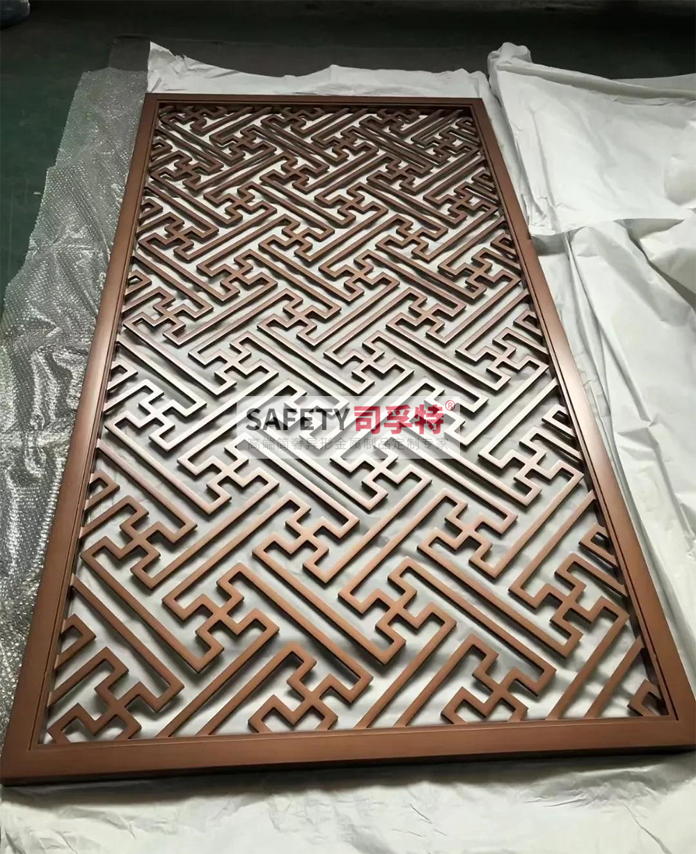 彩雕鋁屏風(fēng)隔斷，彰顯高端品質(zhì)[司孚特鋁雕屏風(fēng)隔斷](圖2)