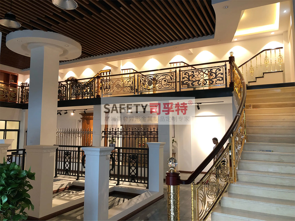 鋁藝鏤空雕花樓梯扶手：造型多樣，工藝成熟，彰顯高端品味(圖6)